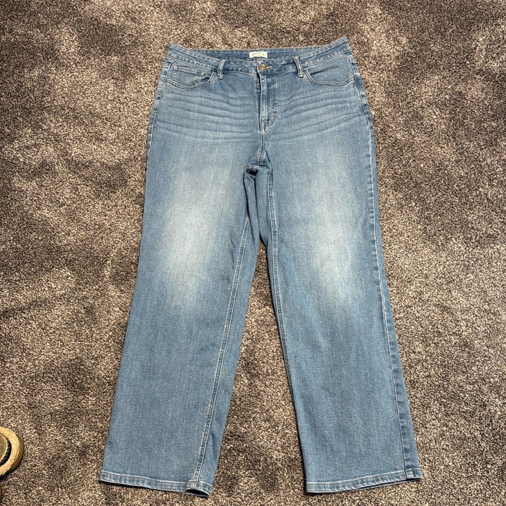 Maurice’s 90s straight jeans 👖 size 16